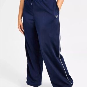 Reebok NWOT Women's Navy Joggers with White Accents